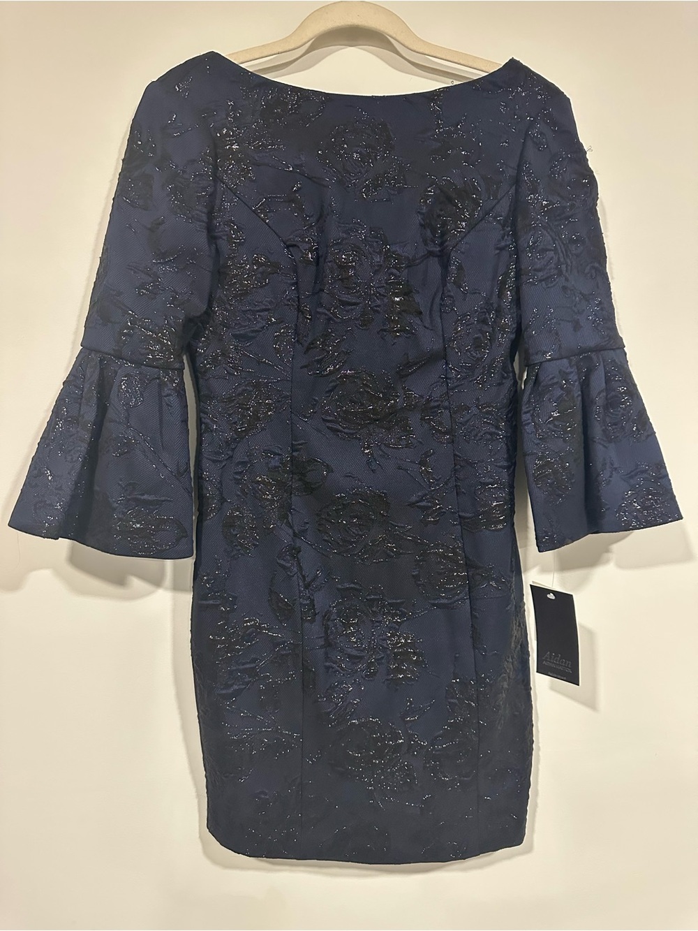 NWT Aidan Mattox Navy Sheath Cocktail Dress Floral Jacquard Bell Sleeve Sz 4